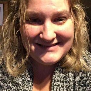 Meet your Posher, Holly